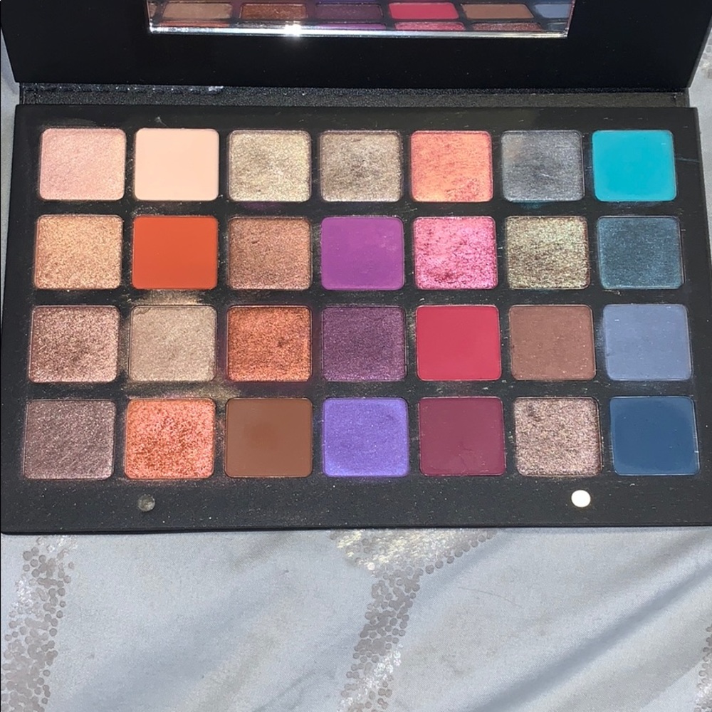 Natasha Denona blue purple palette mix